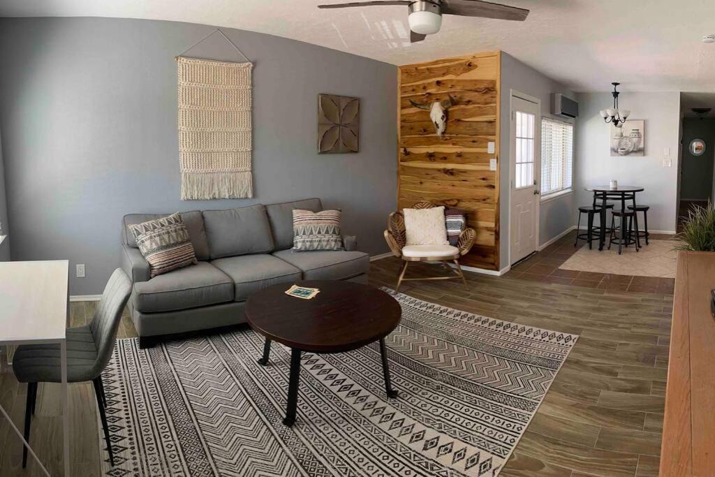 Comfy, Contemporary Quiet Retreat Vacation Home With Views Albuquerque Esterno foto